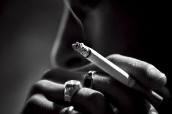 Steckkarten im Zigarettenregal dürfen Warnhinweise verdecken